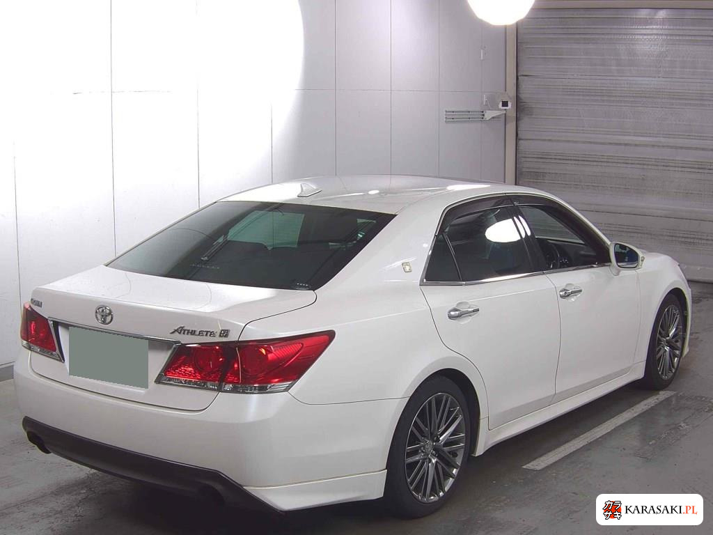 Toyota Crown 2013 z aukcji japońskiej