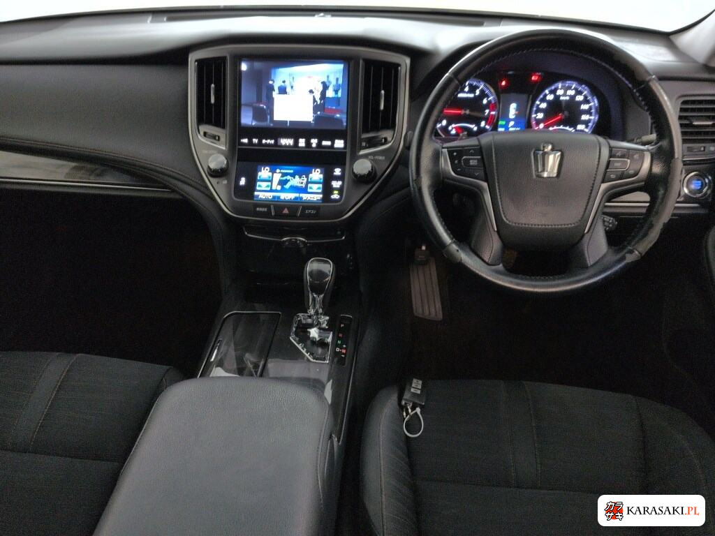 Toyota Crown 2013 z aukcji japońskiej