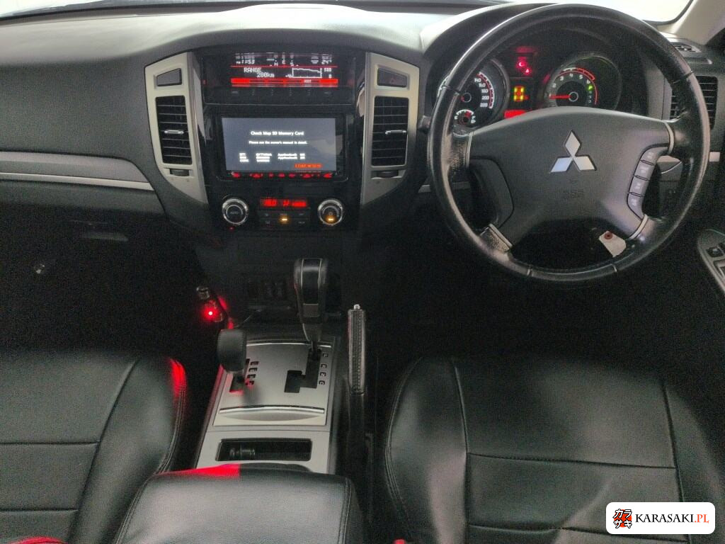 Mitsubishi Pajero 2017 z aukcji japońskiej