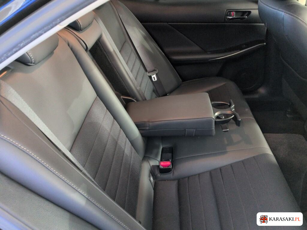 Lexus Is 2013 z aukcji japońskiej