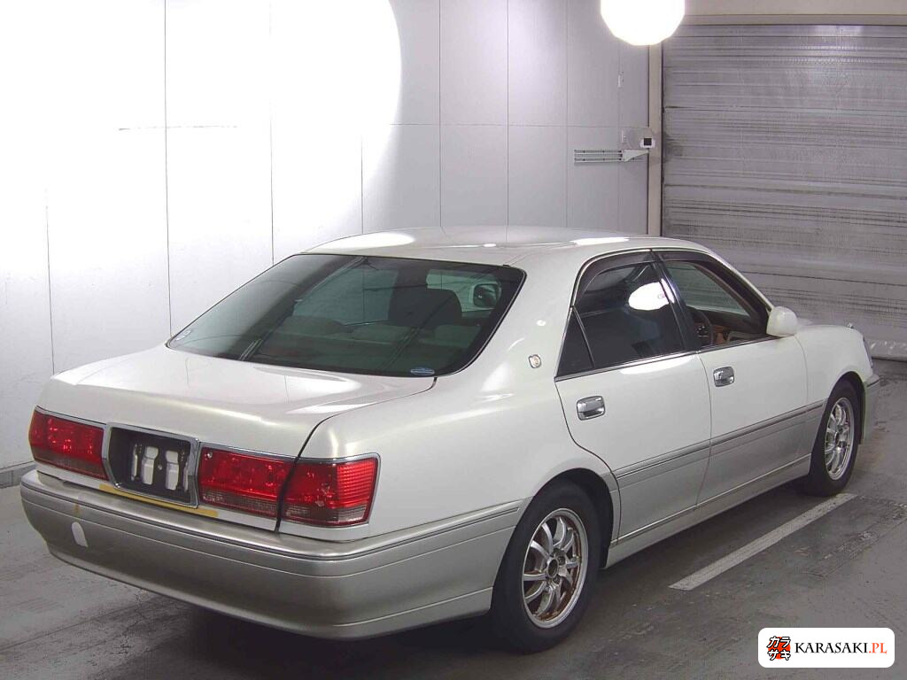 Toyota Crown 2003 z aukcji japońskiej