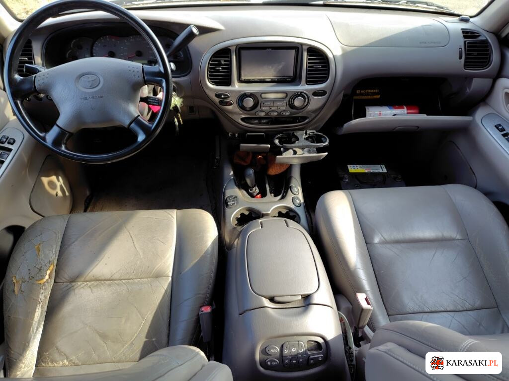 America Toyota Sequoia 2002 z aukcji japońskiej