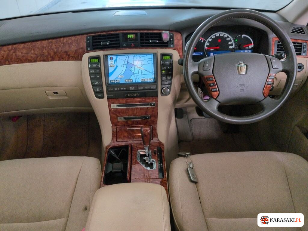 Toyota Crown 2005 z aukcji japońskiej
