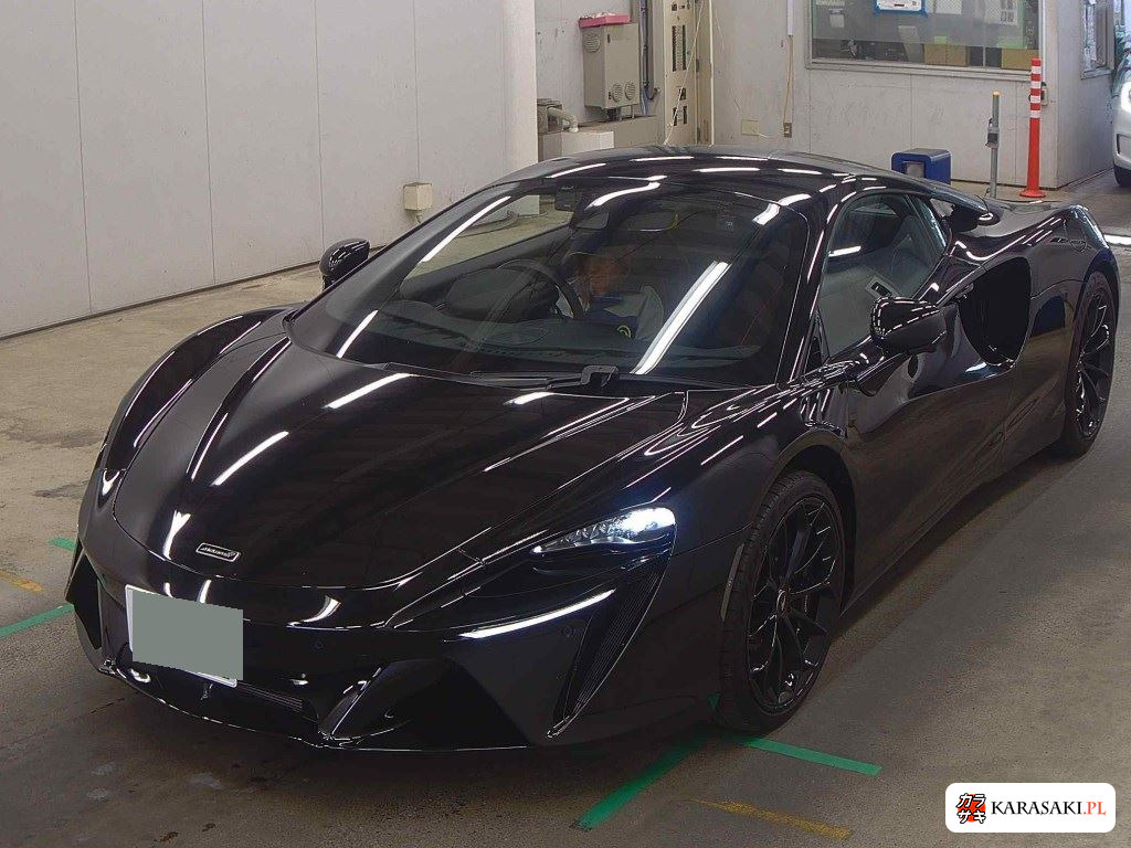 2023 McLaren Artura 3