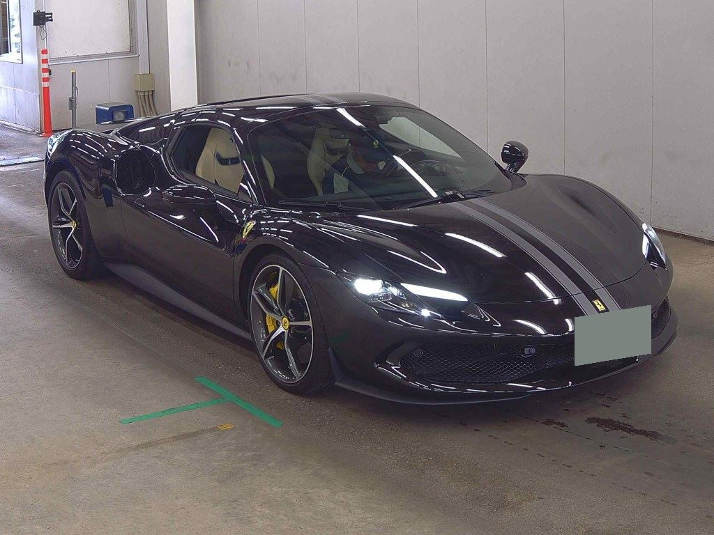 Ferrari 296GTS 2025 z aukcji japońskiej