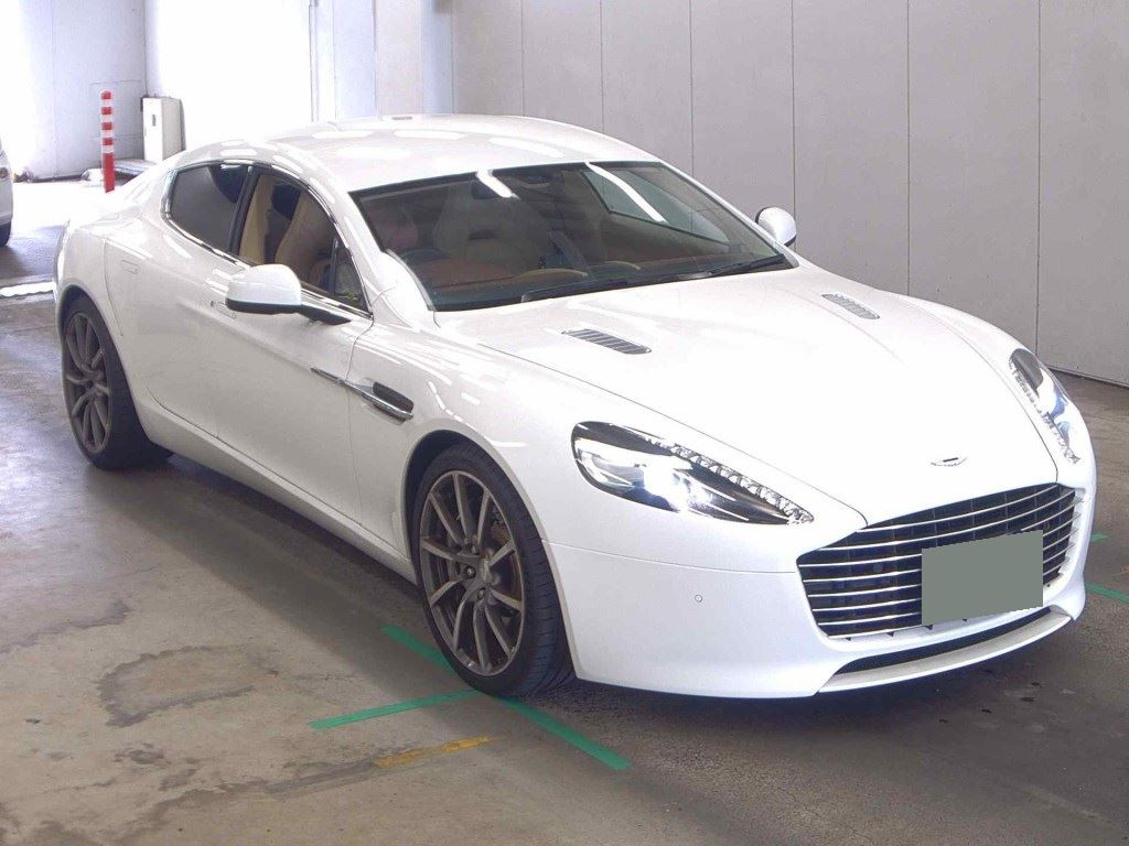 Aston Martin Rapide 2015 z aukcji japońskiej