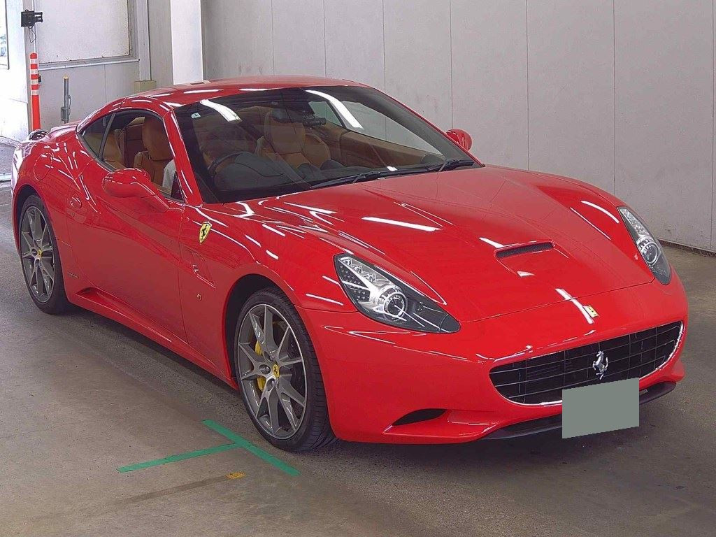 Ferrari California 2022 з японського аукціону
