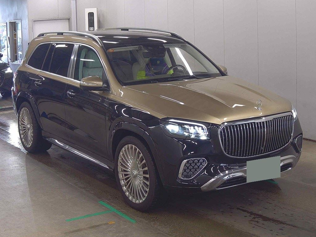 Mercedes Maybach GLS-Class 2025 z aukcji japońskiej