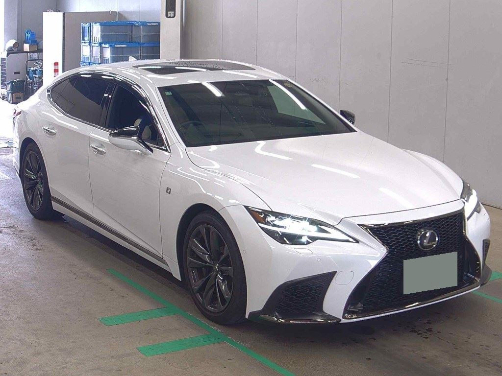 Lexus LS 2025 z aukcji japońskiej