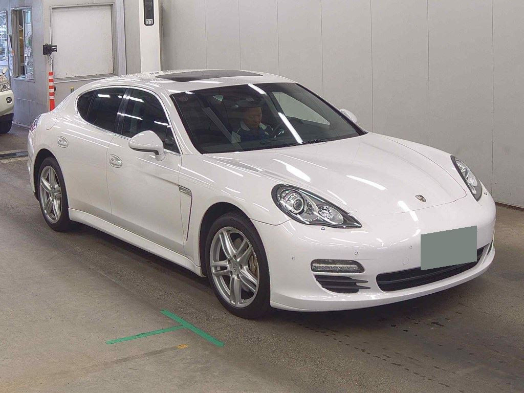 Porsche Panamera 2010 z aukcji japońskiej