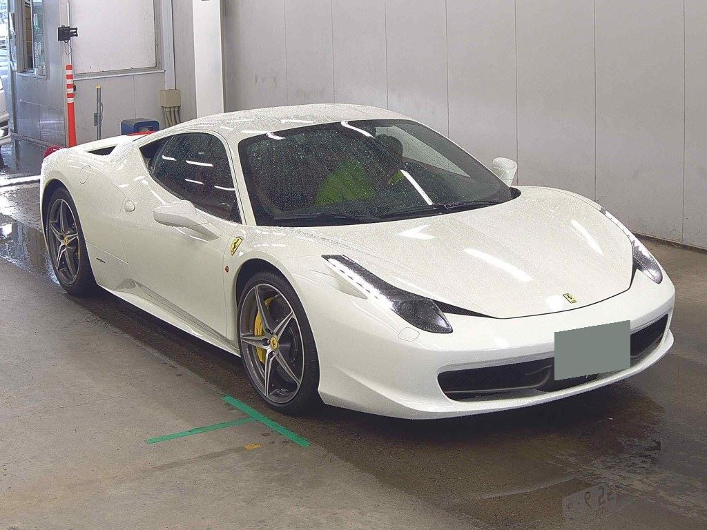 Ferrari 458 Italia 2013 z aukcji japońskiej