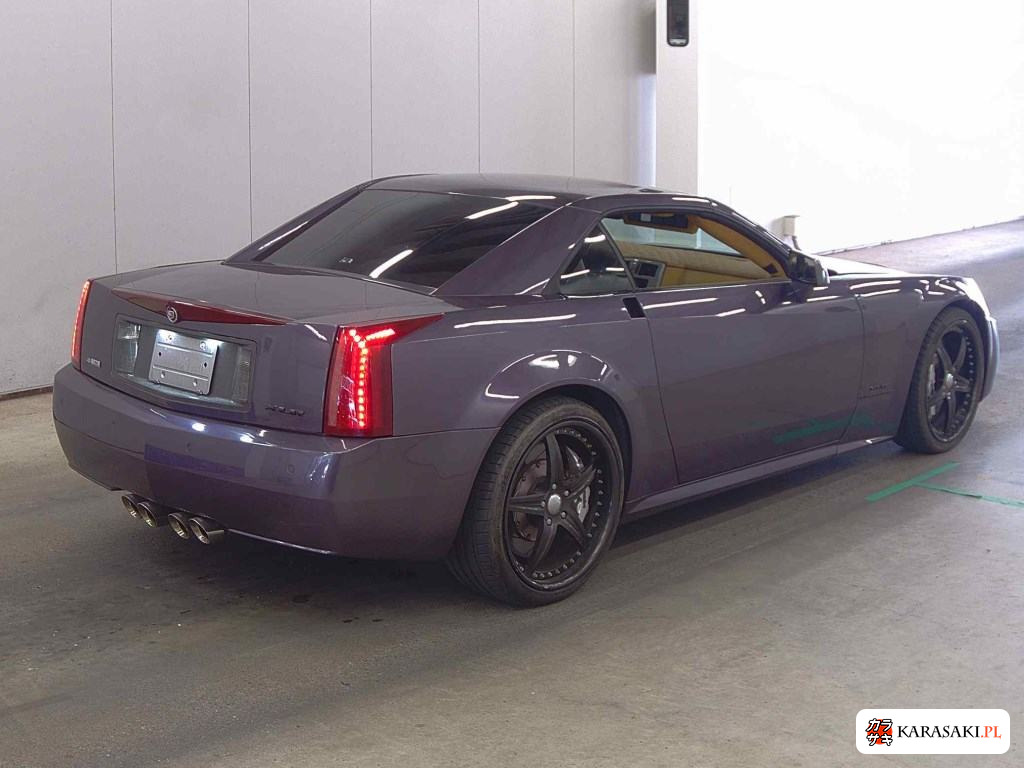 2004 Cadillac XLR 4