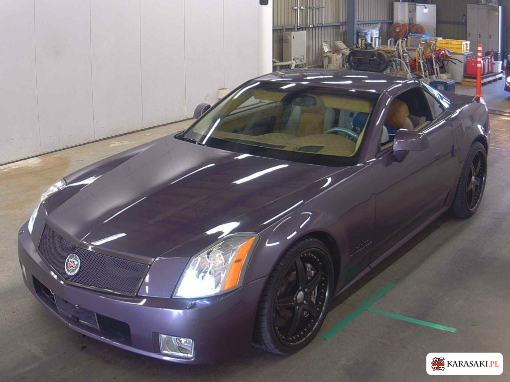 2004 Cadillac XLR 3