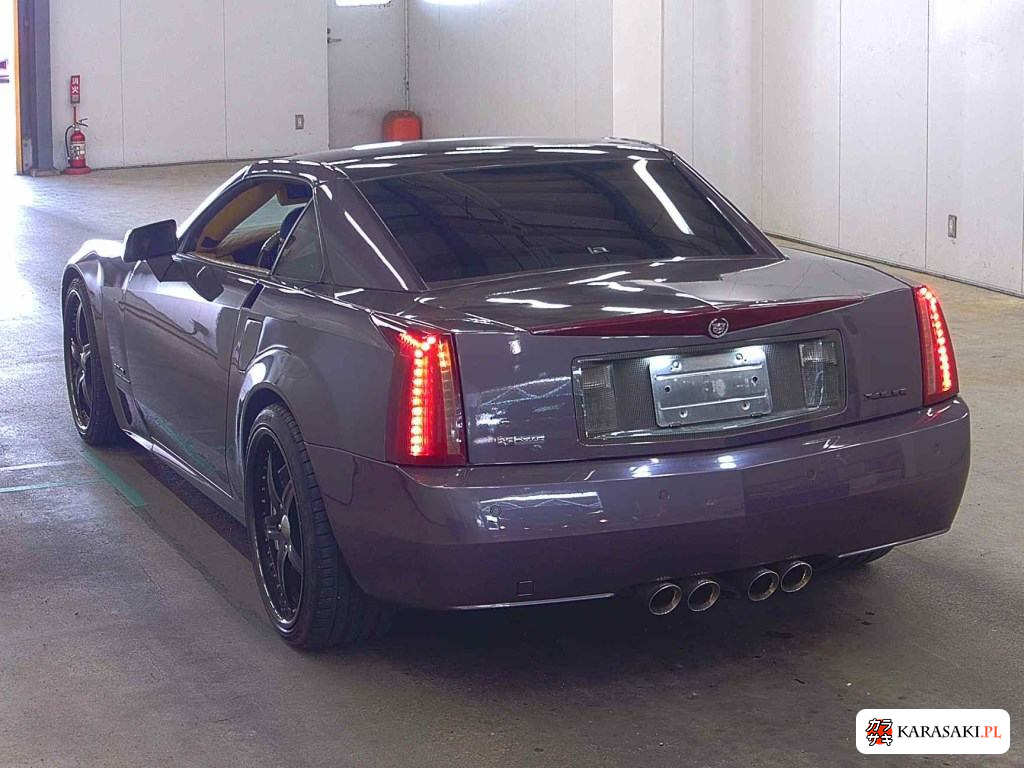 2004 Cadillac XLR 2