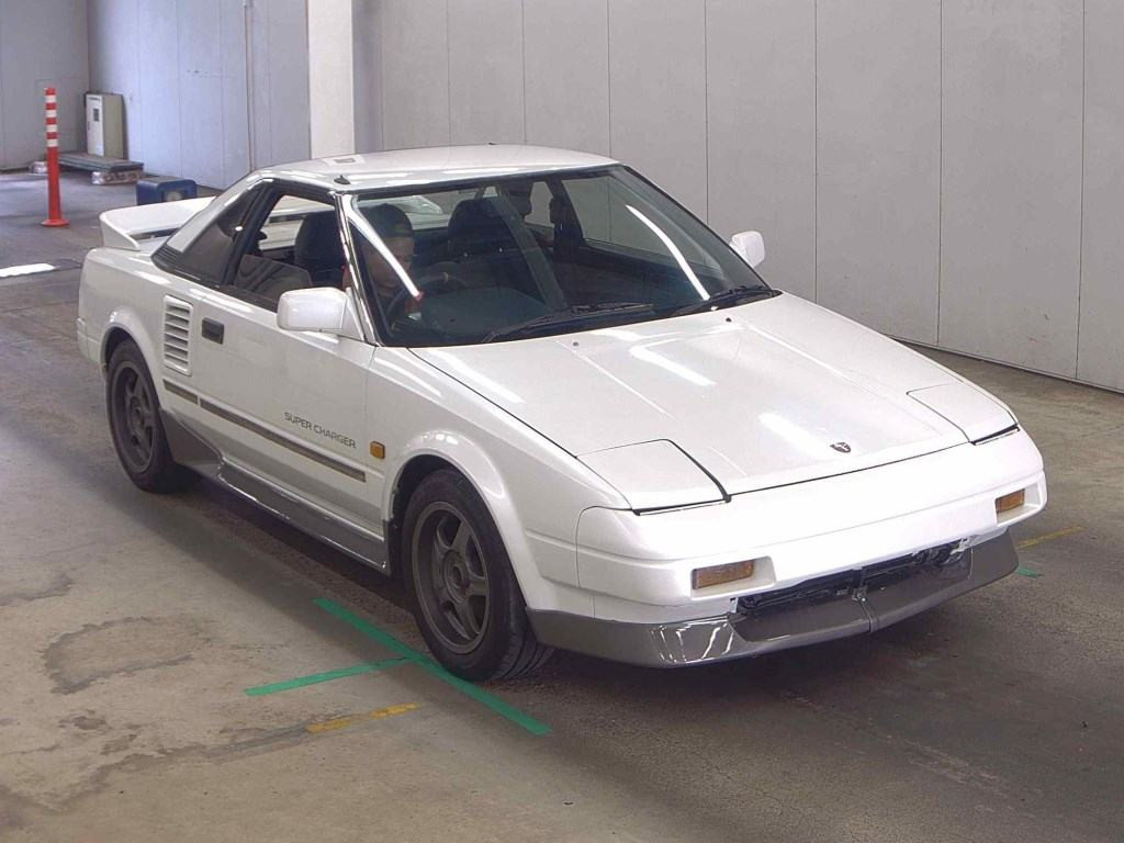 Toyota MR2 1988 z aukcji japońskiej