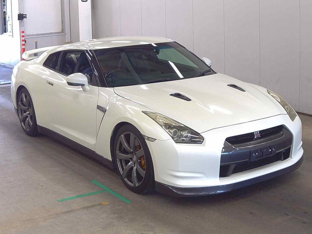 Nissan GT-R 2008 z aukcji japońskiej