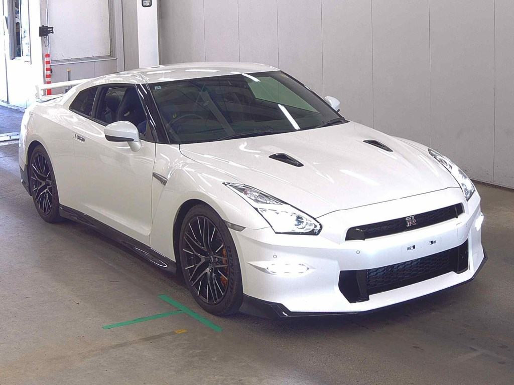Nissan GT-R 2025 z aukcji japońskiej