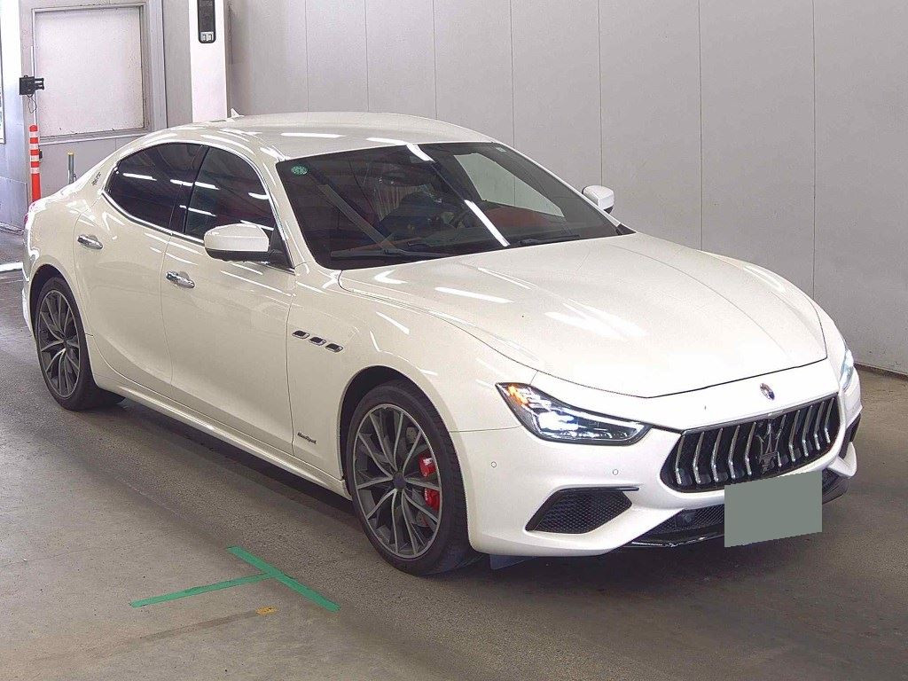Maserati Ghibli 2018 з японського аукціону