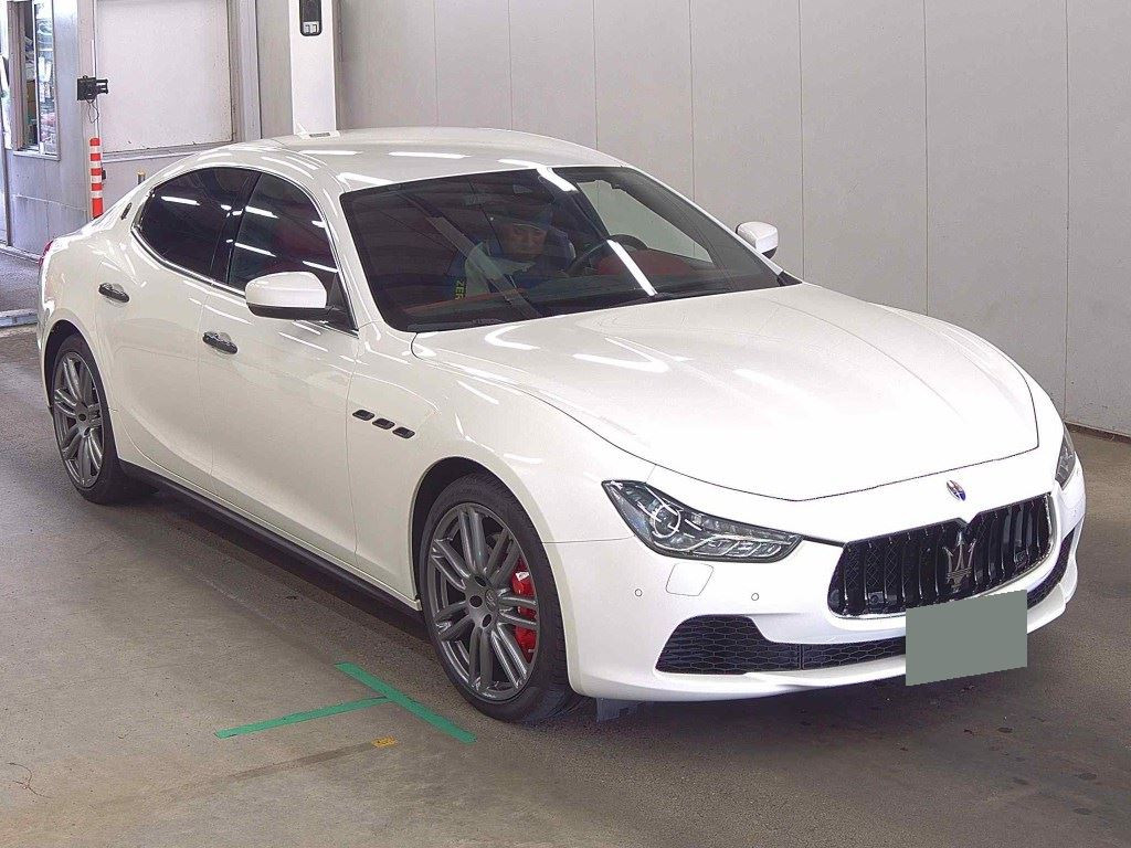Maserati Ghibli 2017 з японського аукціону