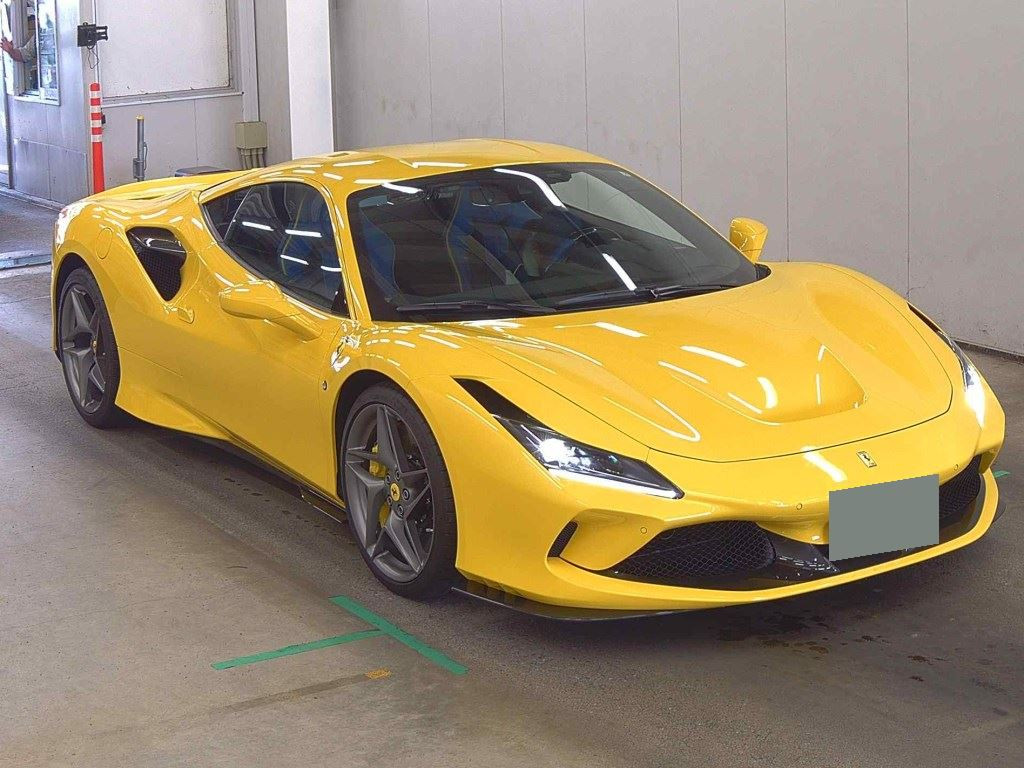 Ferrari F8 Tributo 2021 z aukcji japońskiej