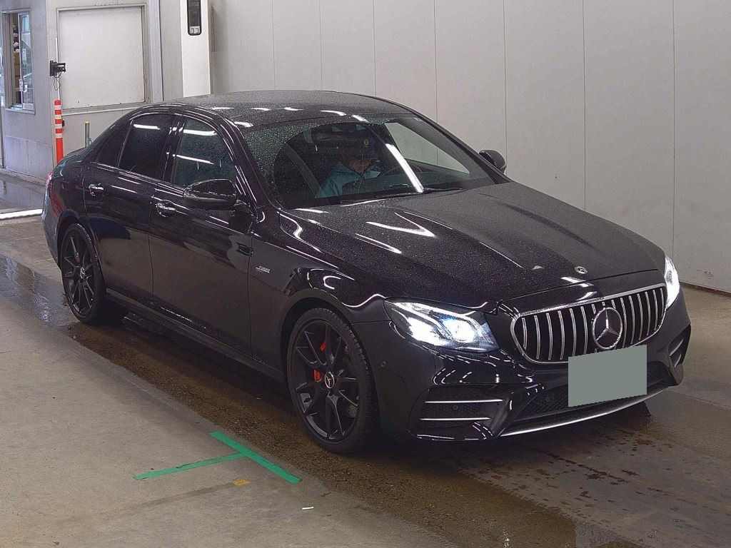 Mercedes AMG E-Class 2019 z aukcji japońskiej