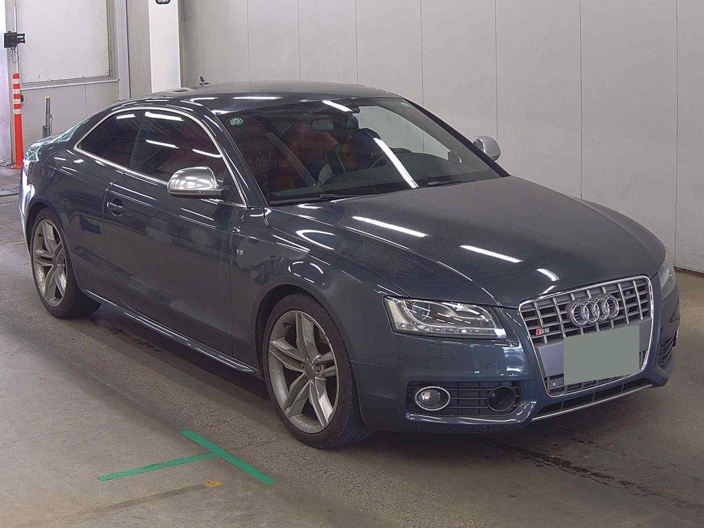 Audi S5 2009 z aukcji japońskiej