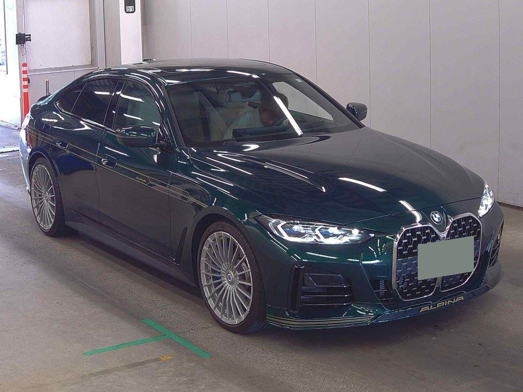 BMW Alpina B4 2024 з японського аукціону