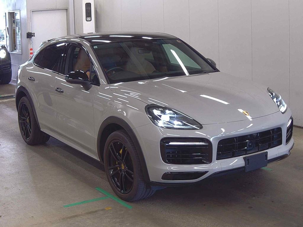 Porsche Cayenne Coupe 2020 з японського аукціону