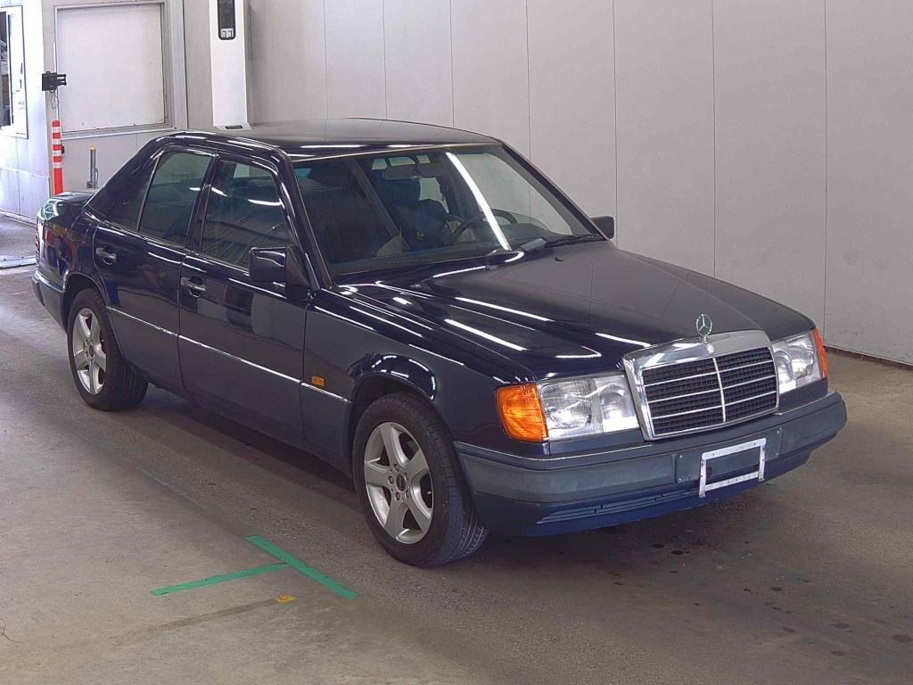 Mercedes Benz Medium Class 1992 z aukcji japońskiej
