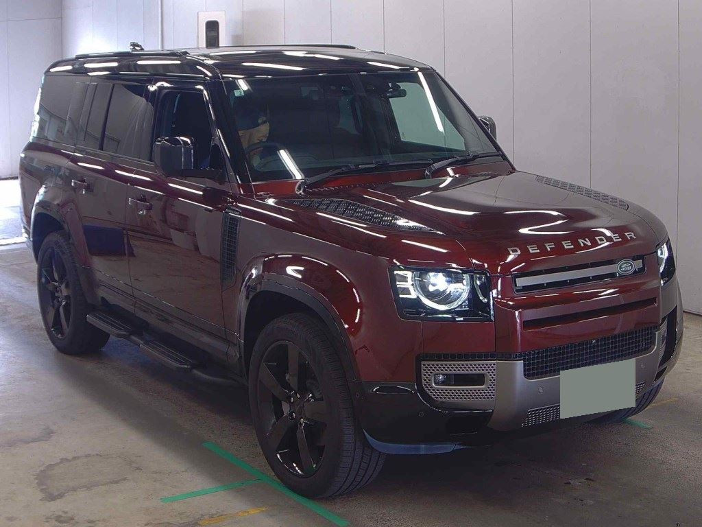 Land Rover Defender 2026 z aukcji japońskiej