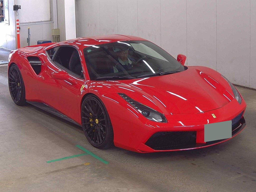 Ferrari 488 GTB 2017 z aukcji japońskiej