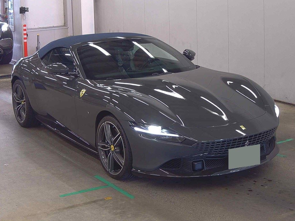 Ferrari Roma 2025 z aukcji japońskiej