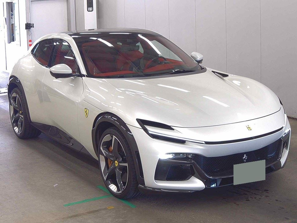 Ferrari Purosangue 2026 z aukcji japońskiej