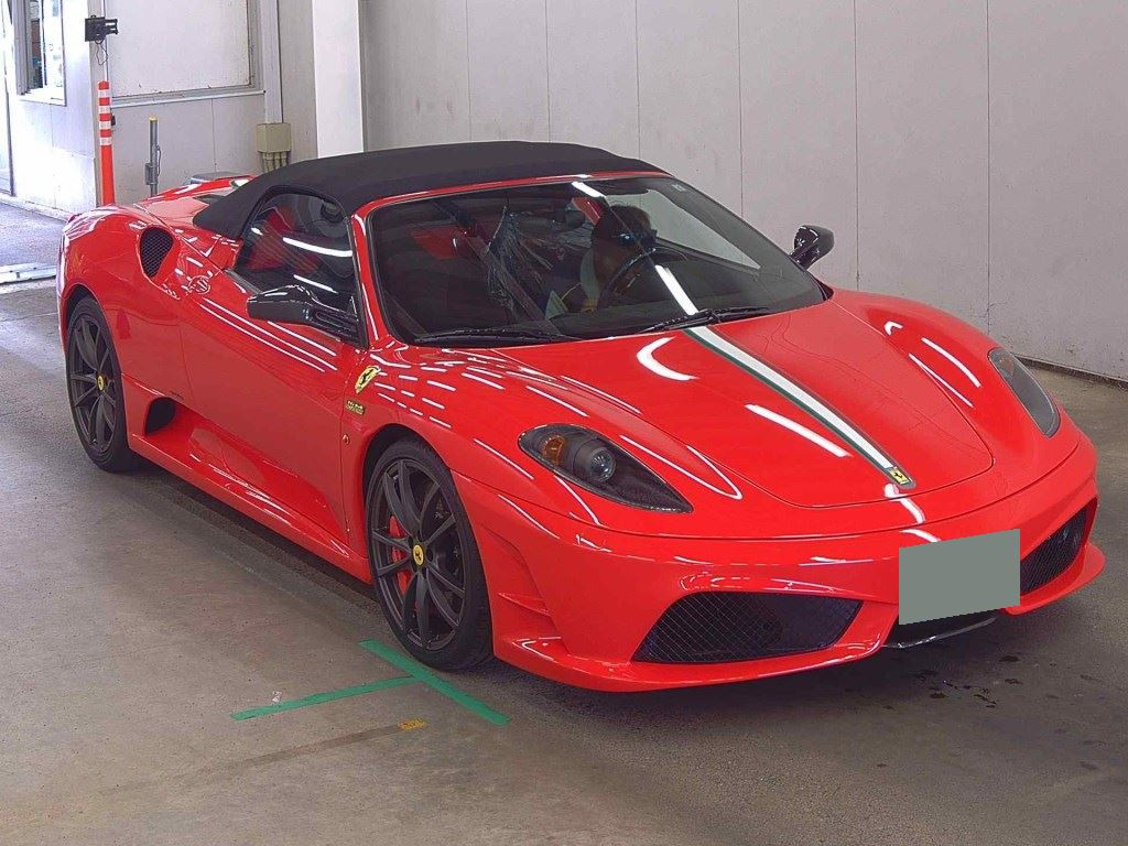 Ferrari F430SCS 2009 z aukcji japońskiej