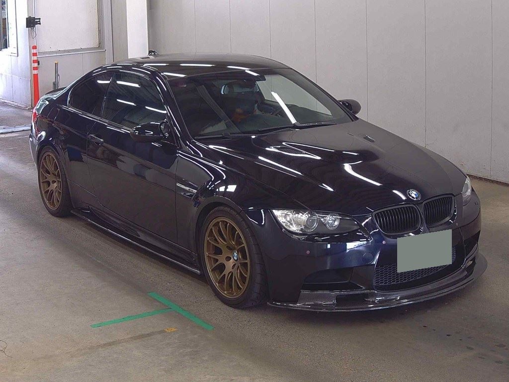 BMW M3 2010 z aukcji japońskiej