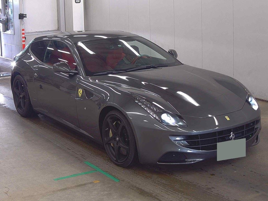 Ferrari FF 2014 z aukcji japońskiej