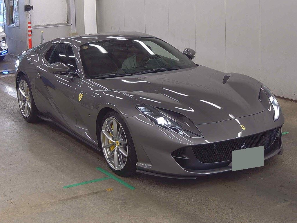 Ferrari 812 GTS 2023 z aukcji japońskiej