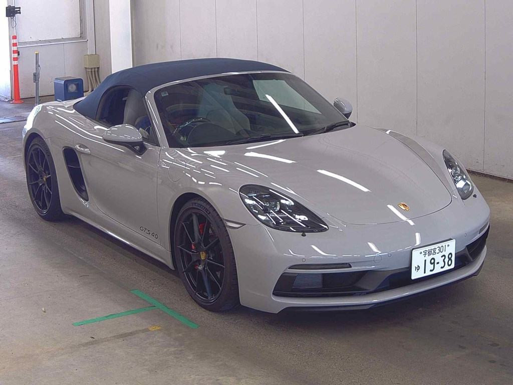 Porsche 718 Boxster 2025 z aukcji japońskiej