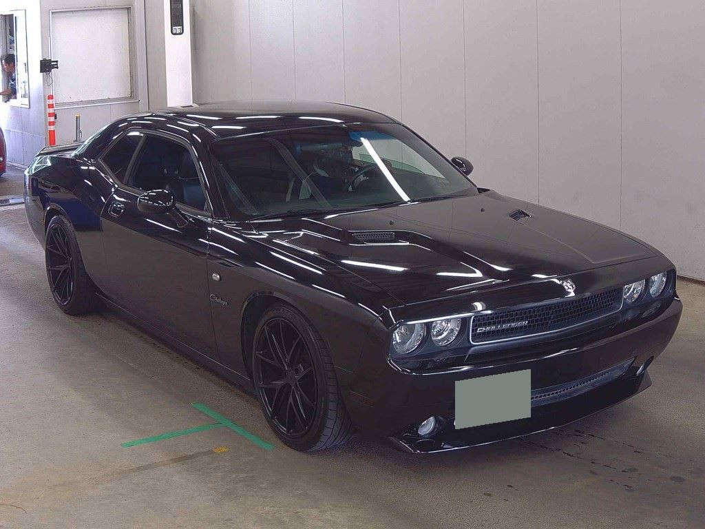 Dodge Challenger 2011 z aukcji japońskiej