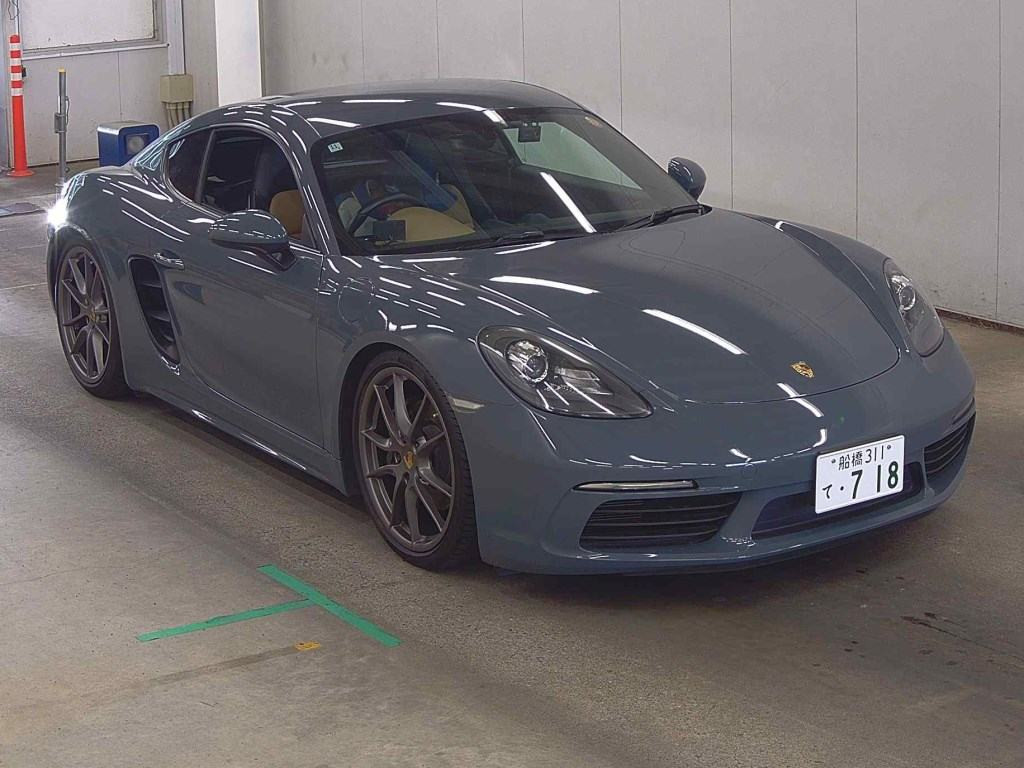Porsche 718 Cayman 2016 z aukcji japońskiej