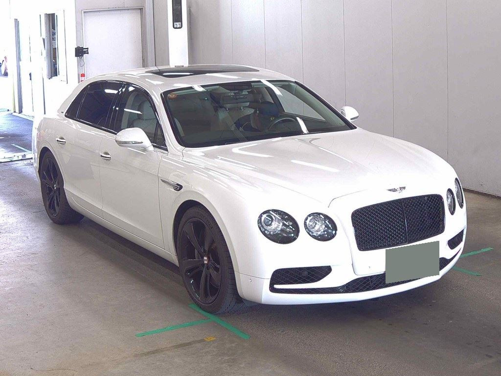 Bentley Flying Spur 2018 z aukcji japońskiej