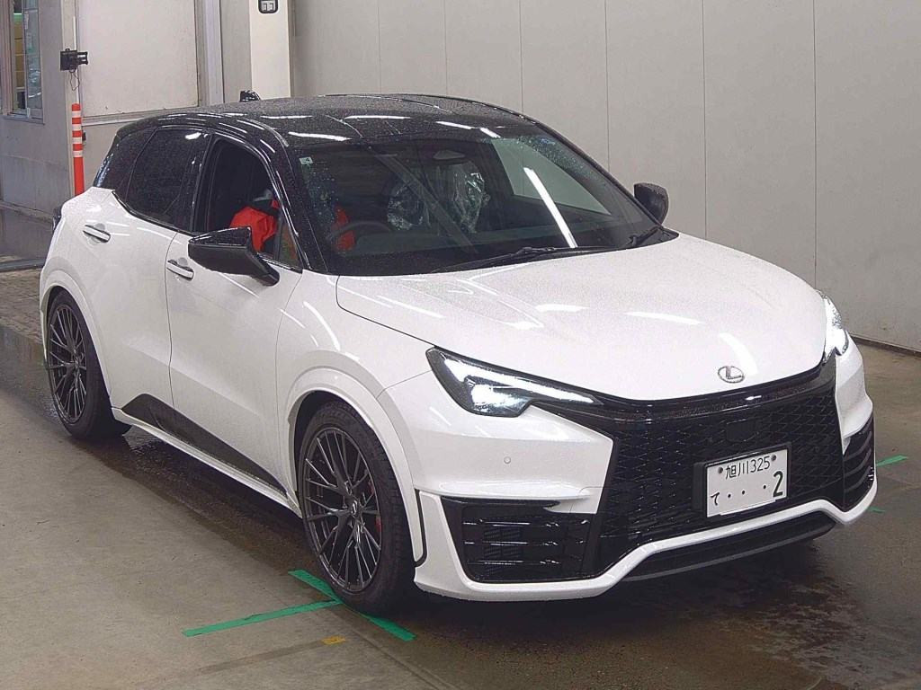 Lexus LBX 2025 z aukcji japońskiej