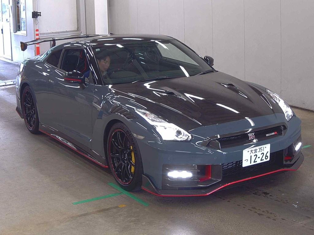 Nissan GT-R 2023 z aukcji japońskiej