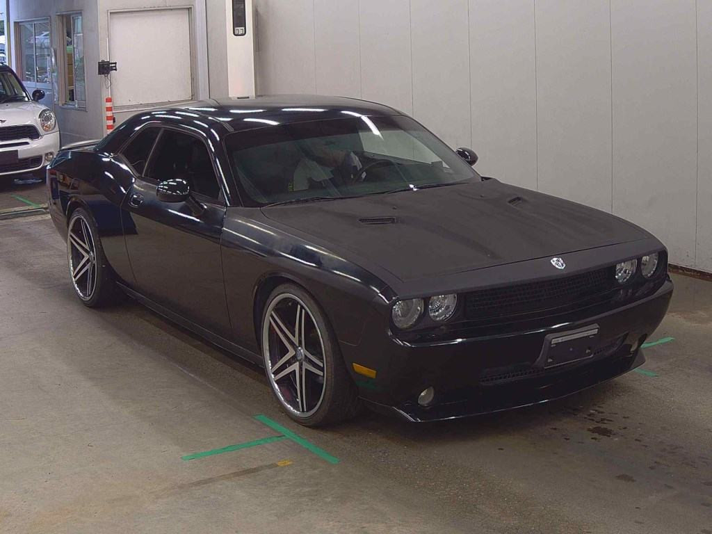 Dodge Challenger 2011 z aukcji japońskiej
