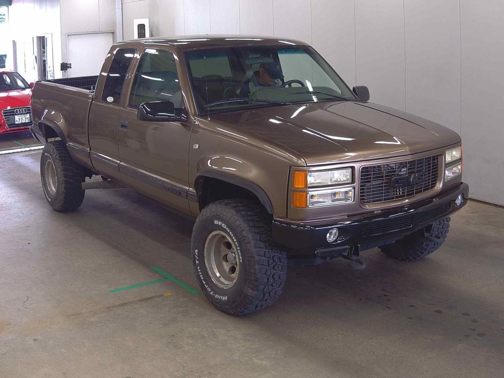 GMC Siera 1999 z aukcji japońskiej