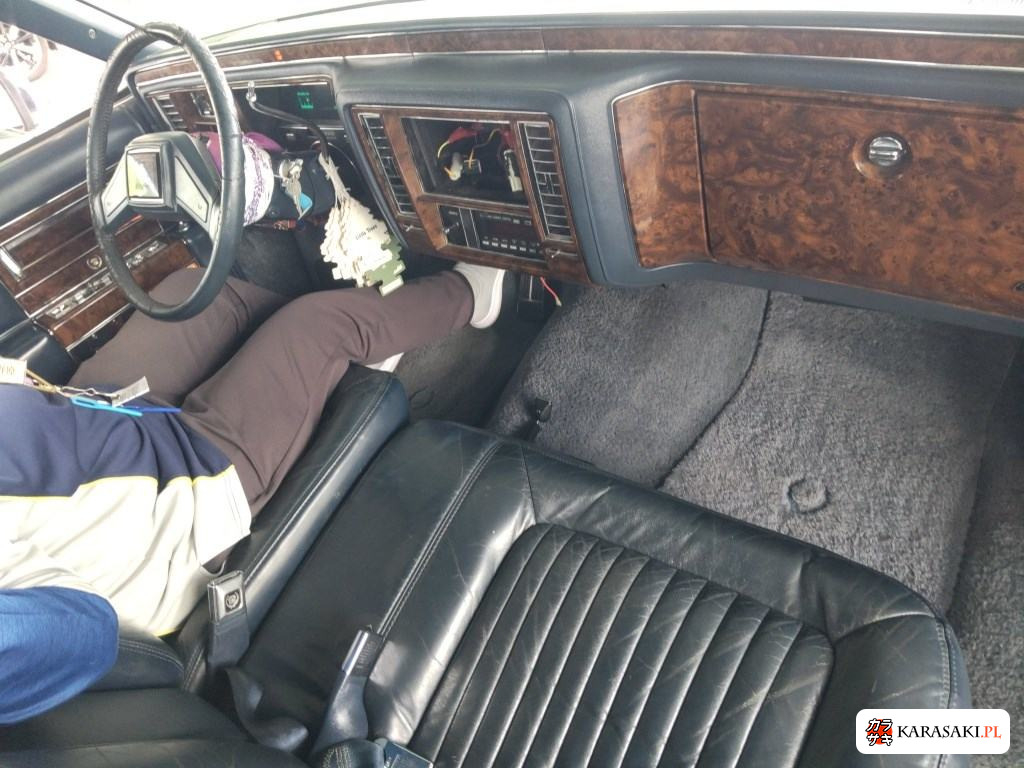 1992 Cadillac 5