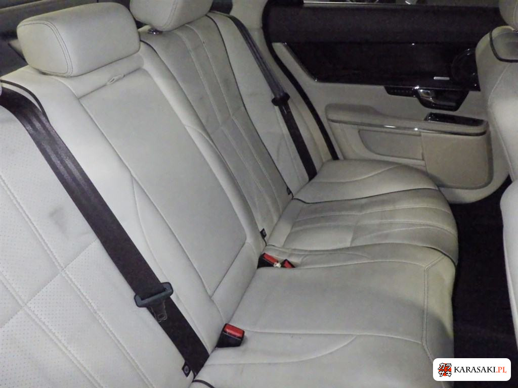 2010 Jaguar XJ 4D 6