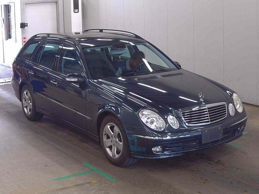 Mercedes Benz E-Class Stationwagon 2005 z aukcji japońskiej