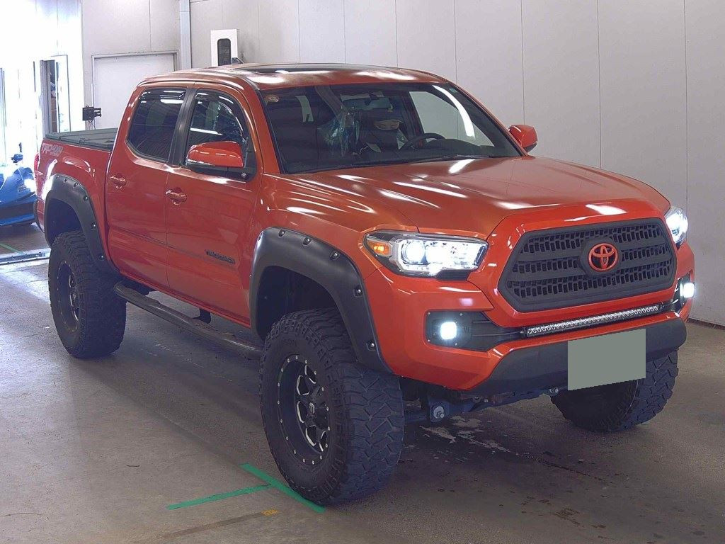 America Toyota Tacoma 2016 z aukcji japońskiej
