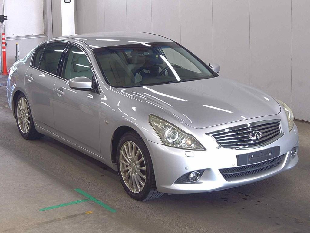 Infiniti G37 2017 z aukcji japońskiej
